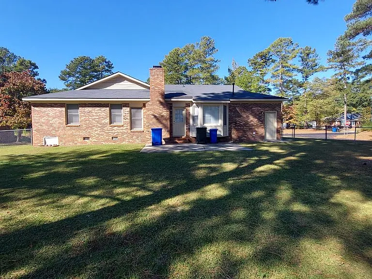 6701 Vaughn Rd — Photo 25