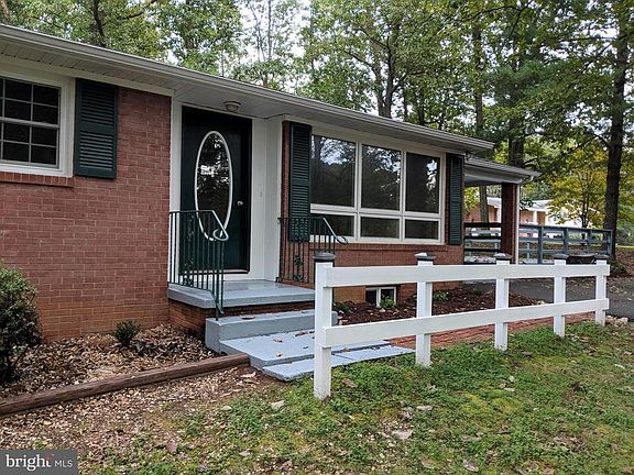 3rd image of 18387 Fox Mountain Ln