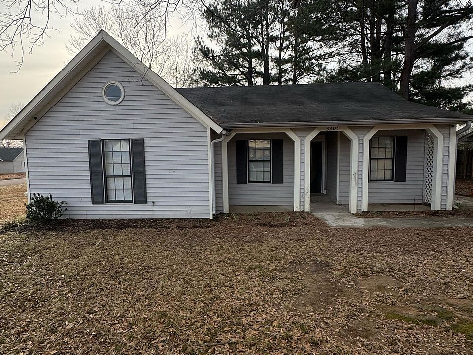 1st image of 3205 Fairmeadow Dr
