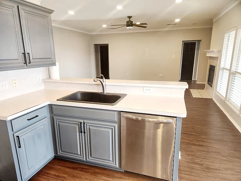 8030 Mourning Dove Dr — Photo 4