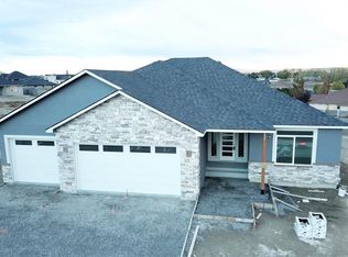 635 Cortona, Richland, WA 99352