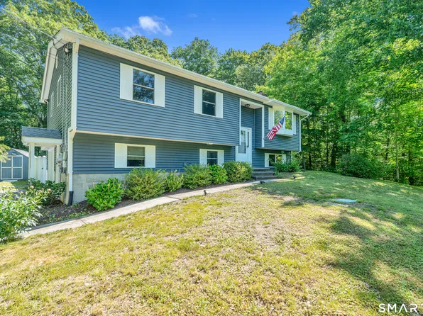 1455 Old Colchester Road, Montville, CT 06370