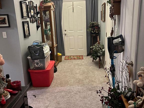 3rd image of 525 Leverton Pl