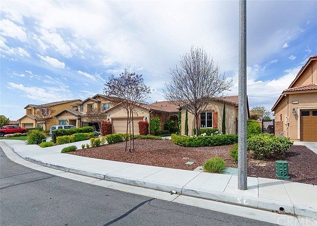 1st image of 35119 Wheatgrass Dr