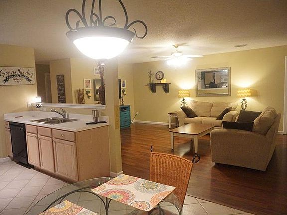 3rd image of 1404 Windy Meadows Dr