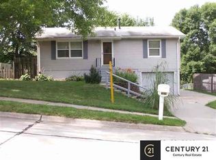 2815 Angie Dr, Bellevue, NE 68005