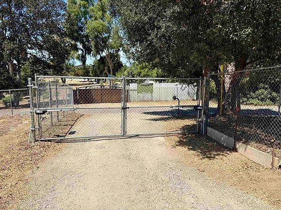 4th image of Canyon Heights Rd