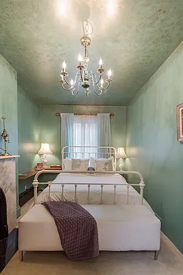 Rented by Corcoran | media 13