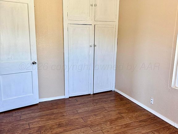 4th image of 310 Coble St