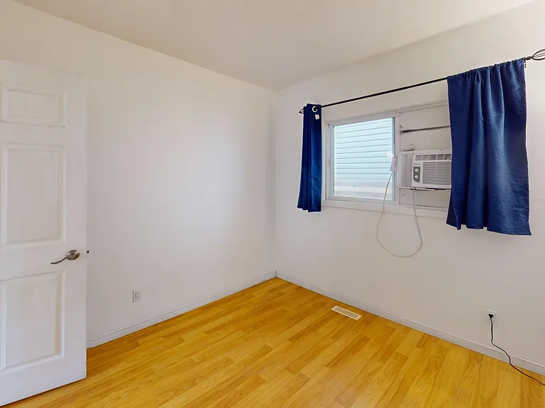 7226 Ogden Rd SE — Photo 16