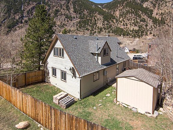 4th image of 1580 Main St