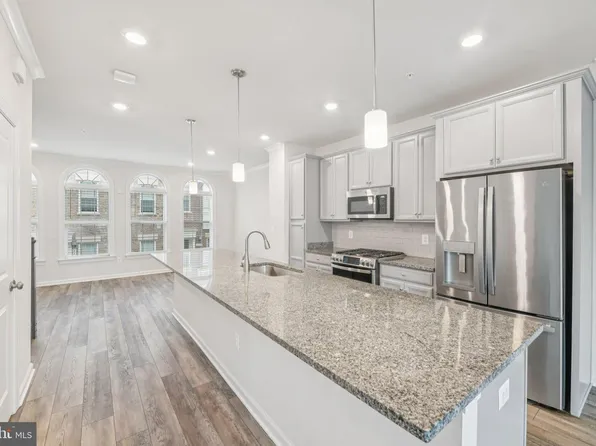 4761 Cherokee St, College Park, MD 20740