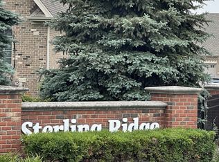 10836 Warwick Ln, Orland Park, IL 60467