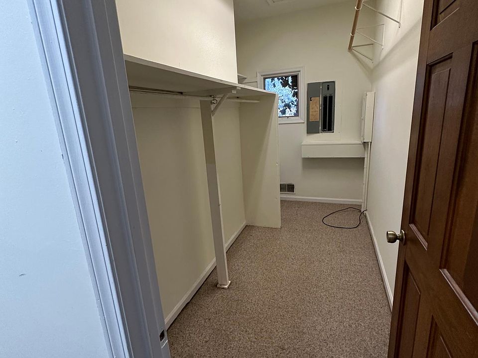 Master #1 walk in closet