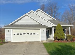 63 Sweethaven Ct, Amherst, NY 14228