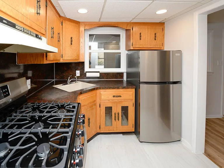 43 Spruce Ave — Photo 11