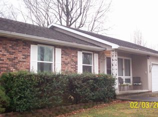 210 E Johnson, Valier, IL 62891