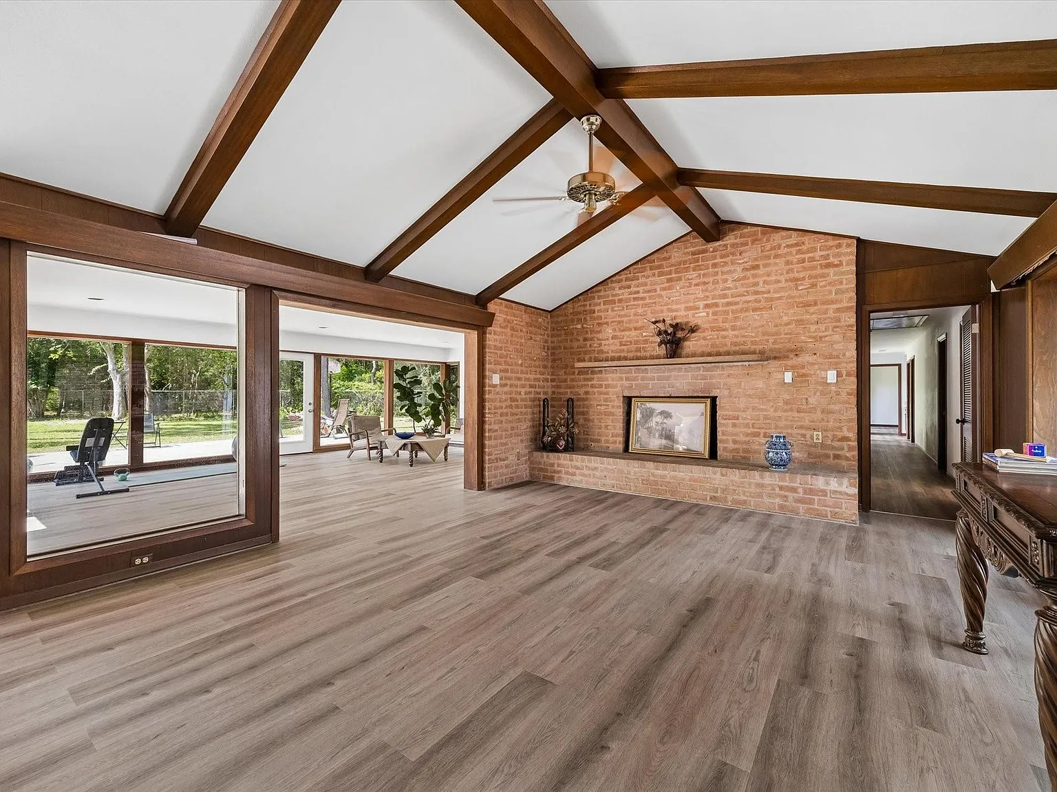 5 bed, 4.5 bath, 3098 sqft, $4,100 — Photo 3