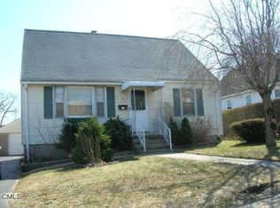 43 Imperial St, Bridgeport, CT 06606