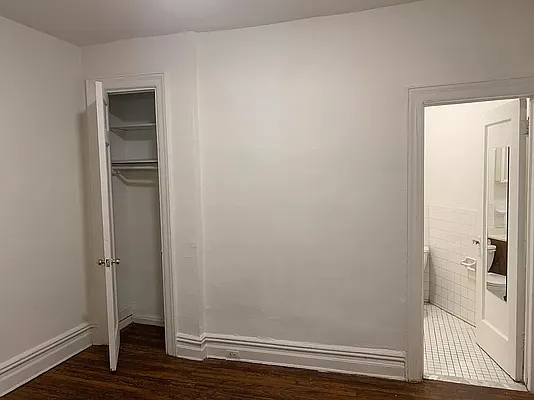 Rented by Jonathan Wachtel, LREB | media 25