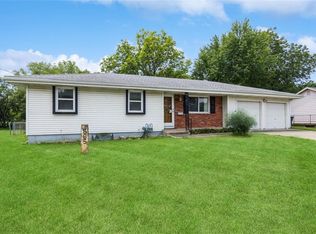 565 W Loula St, Olathe, KS 66061