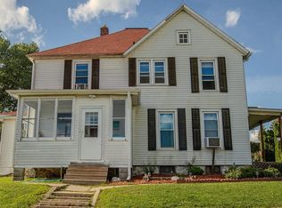 102 S Rock City Rd, German Valley, IL 61039