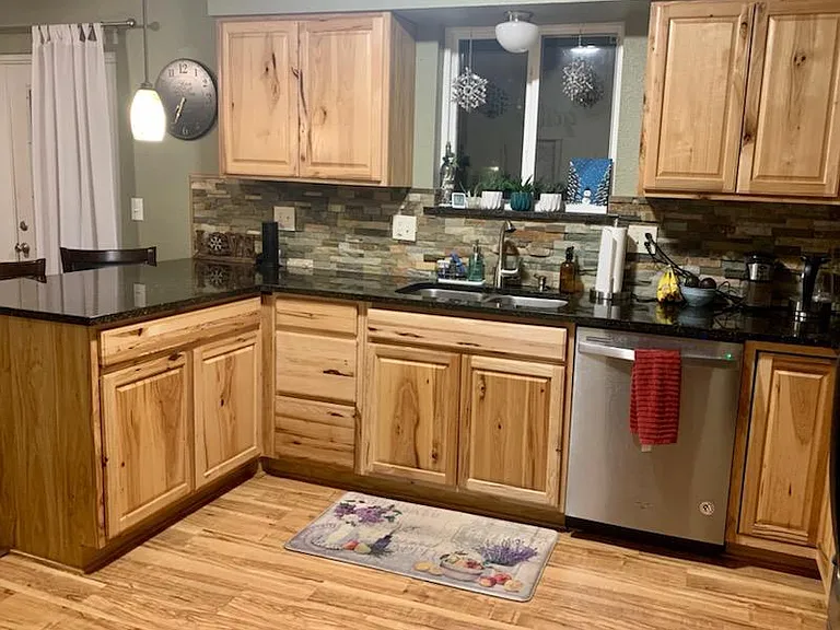2321 Greeley Dr — Photo 4