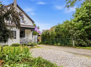 99 Dufferin St, Stratford, ON N5A 2G7