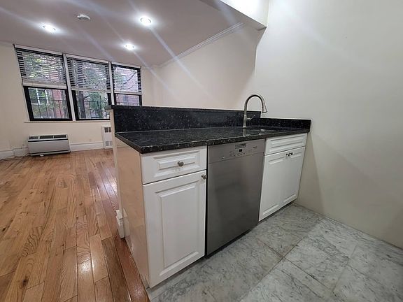 2nd image of 205 W 13th St #3W