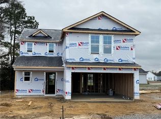 1918 Bulldog Ln, Hope Mills, NC 28348