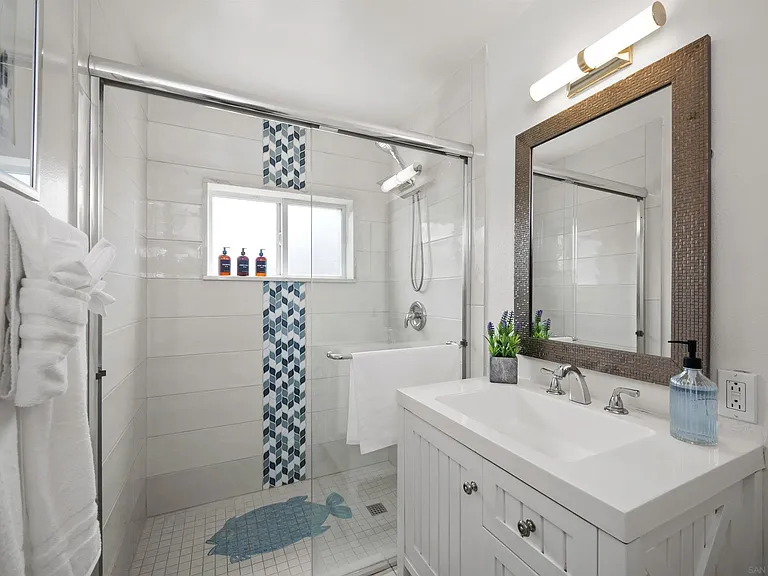 4727 Greene St — Photo 16