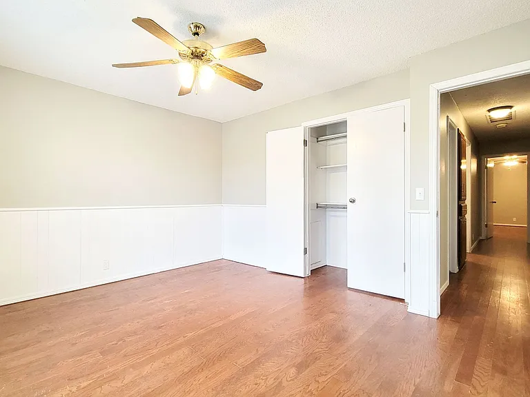 740 Royal Ln — Photo 11