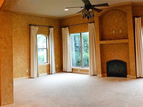 4th image of 2901 Loma Linda Ln
