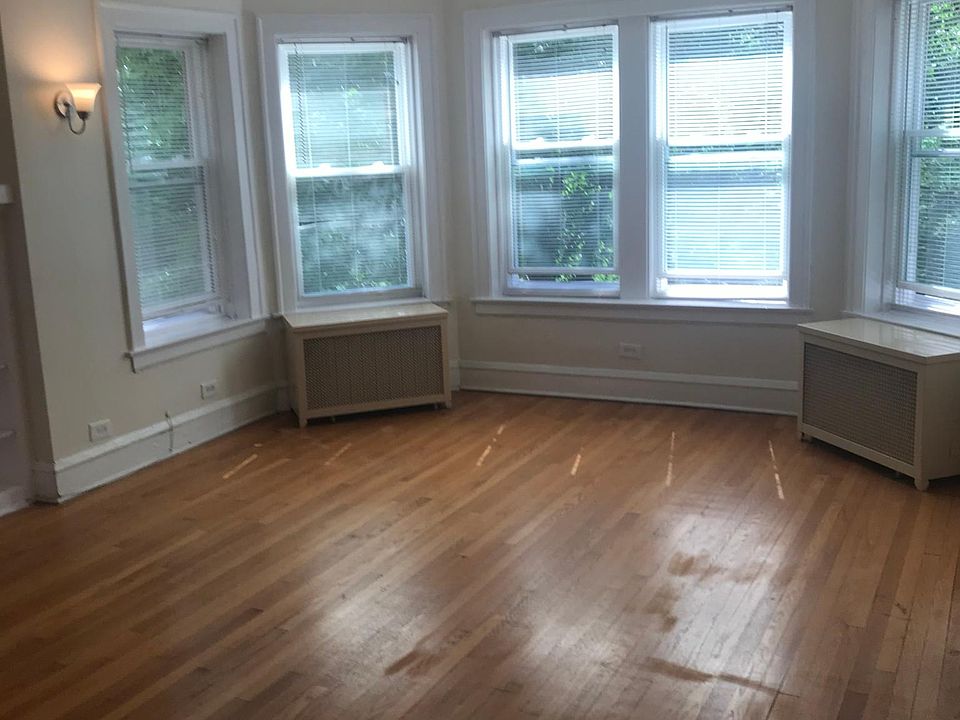 1st image of 4019 N Mozart St #3S