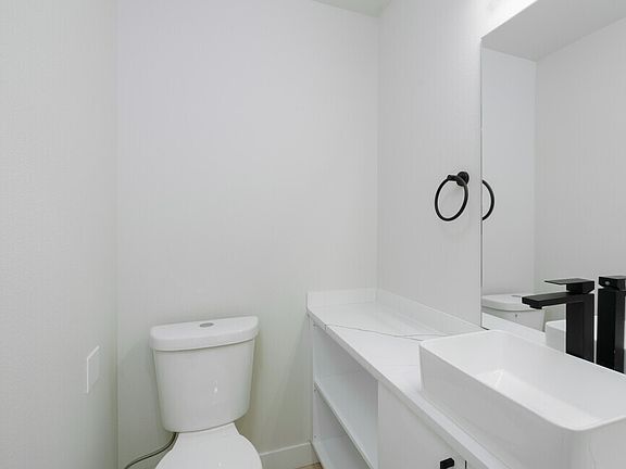 4th image of 3412 Northwest Ave #B354e1ba8