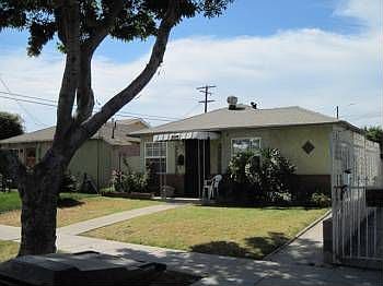 2nd image of 11821 4th Ave