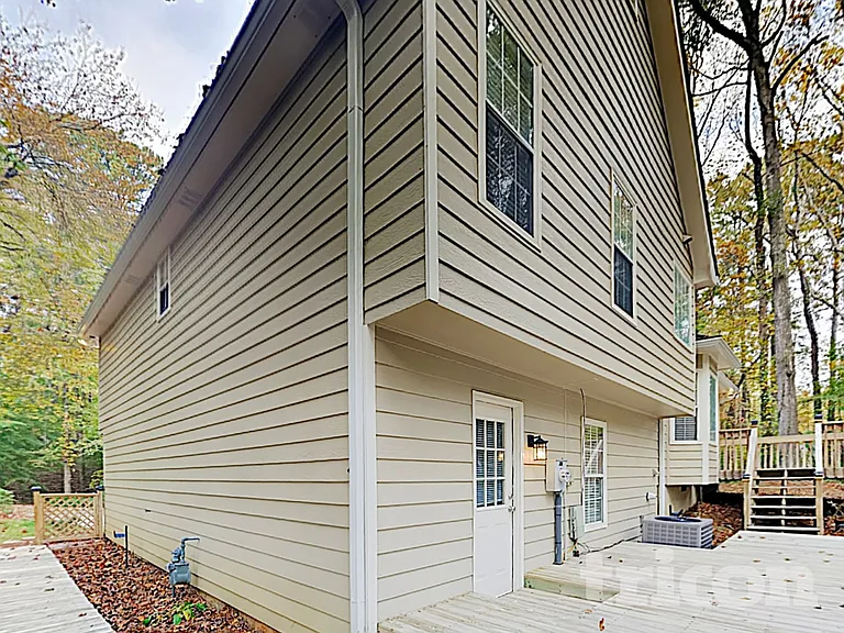 152 Hartwood Dr — Photo 16