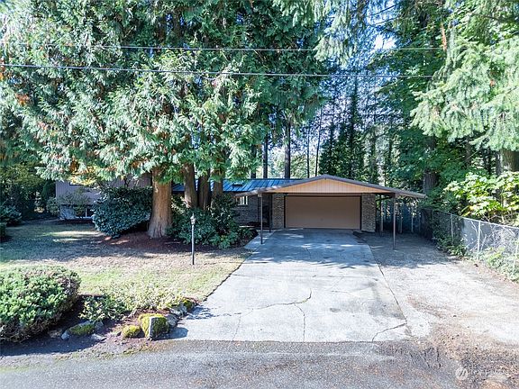 5th image of 415 San Mar Drive NE