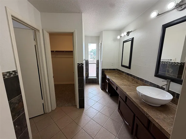 7841 Green Lawn Dr #7841 — Photo 9