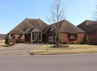 6308 S Hunters Trl, Springfield, MO 65810