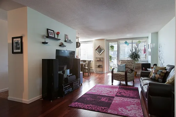 Sold by MNS | media 27