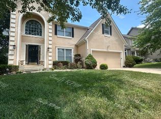 9128 W 132nd Ter, Overland Park, KS 66213