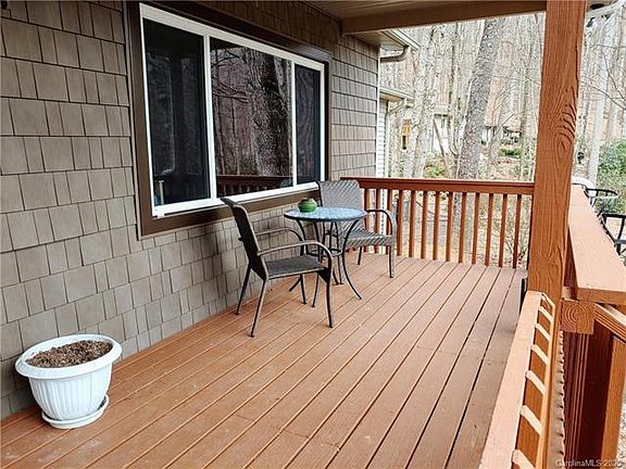 4th image of 149 Wildflower Ln