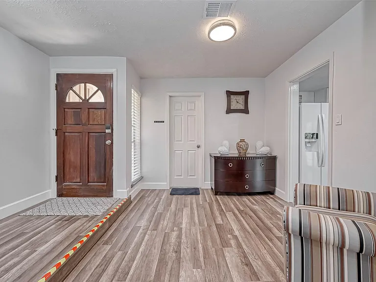 11618 Corona Ln — Photo 33