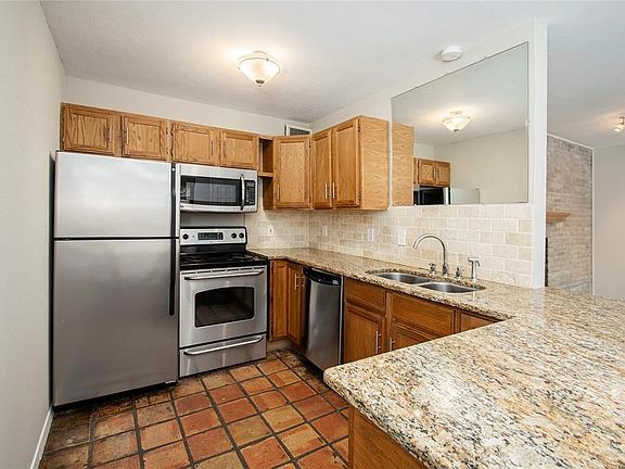 5th image of 5930 Birchbrook Dr #216