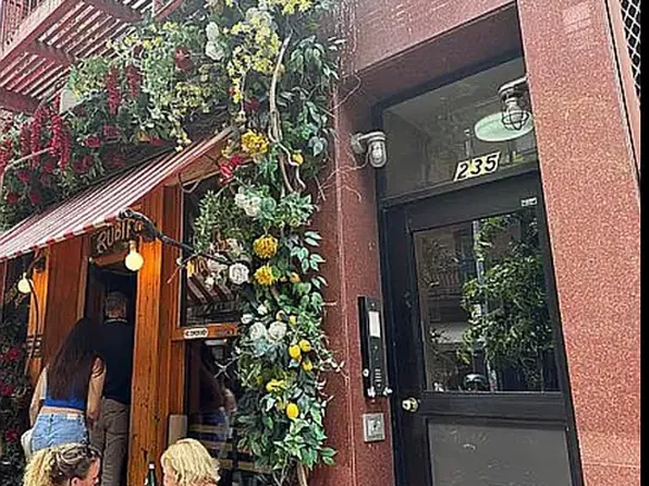 235 Mulberry St APT 7, New York, NY 10012