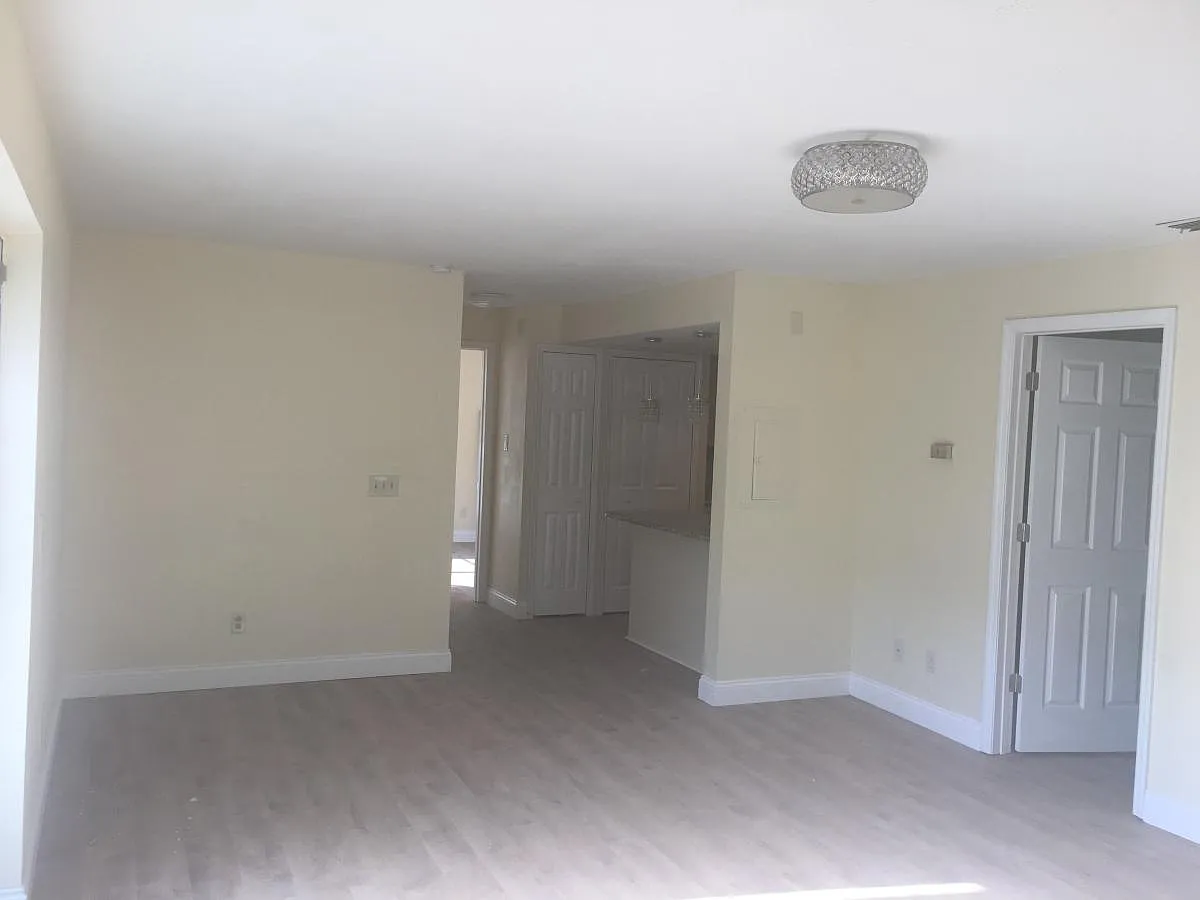 2 bed, 1087 sqft, $2,295 — Photo 4