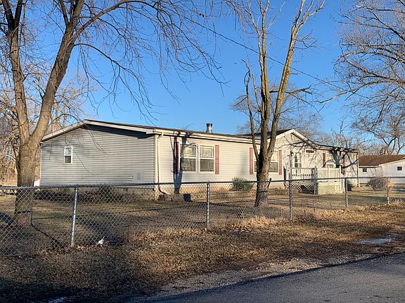 3rd image of 5317 Gay Ave