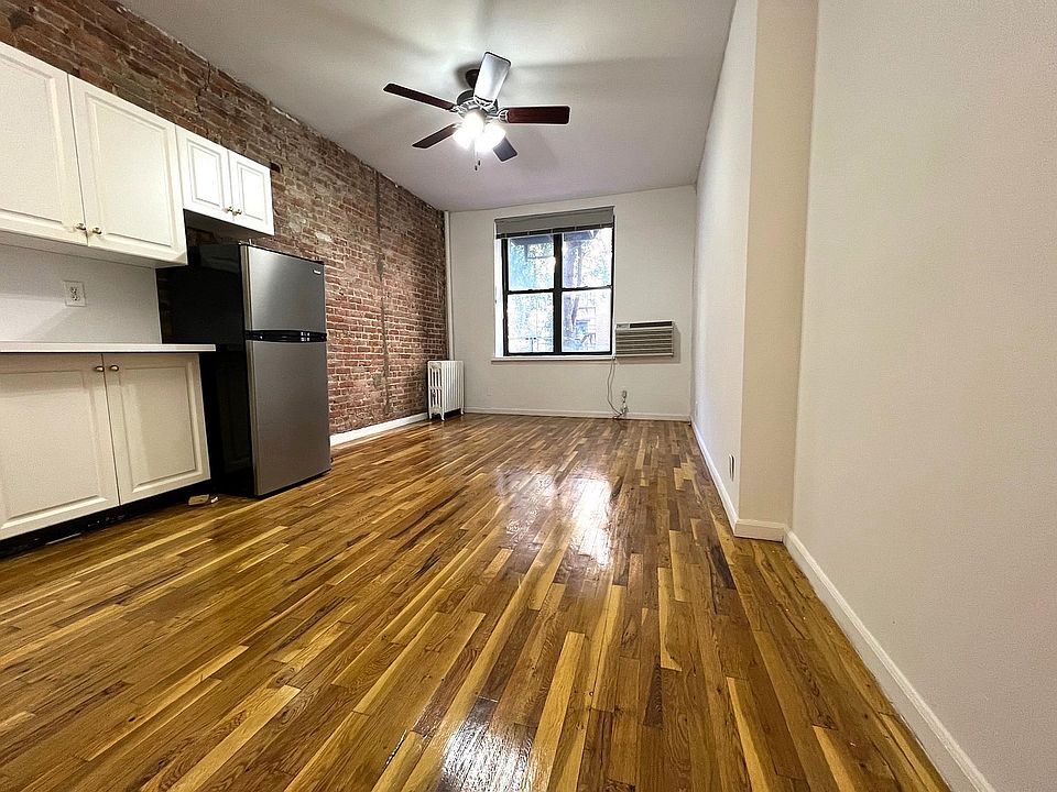 1st image of 244 E 77th St #222