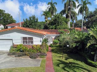 2711 Red Rd, Miami, FL 33155